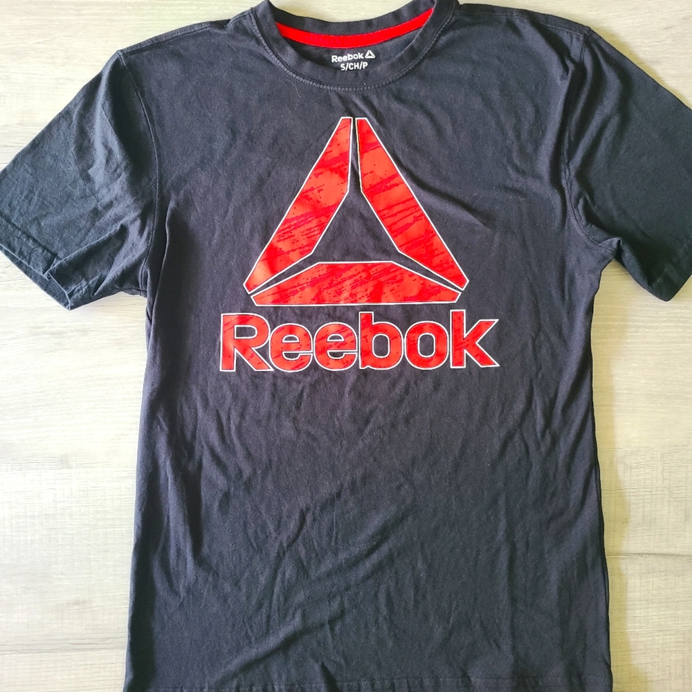 Reebok short sleeve shirt